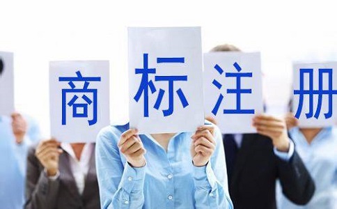 企业使用商标时，哪些情况是使用不当的?